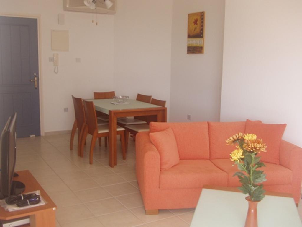 King'S Palace Apartment Paphos Værelse billede